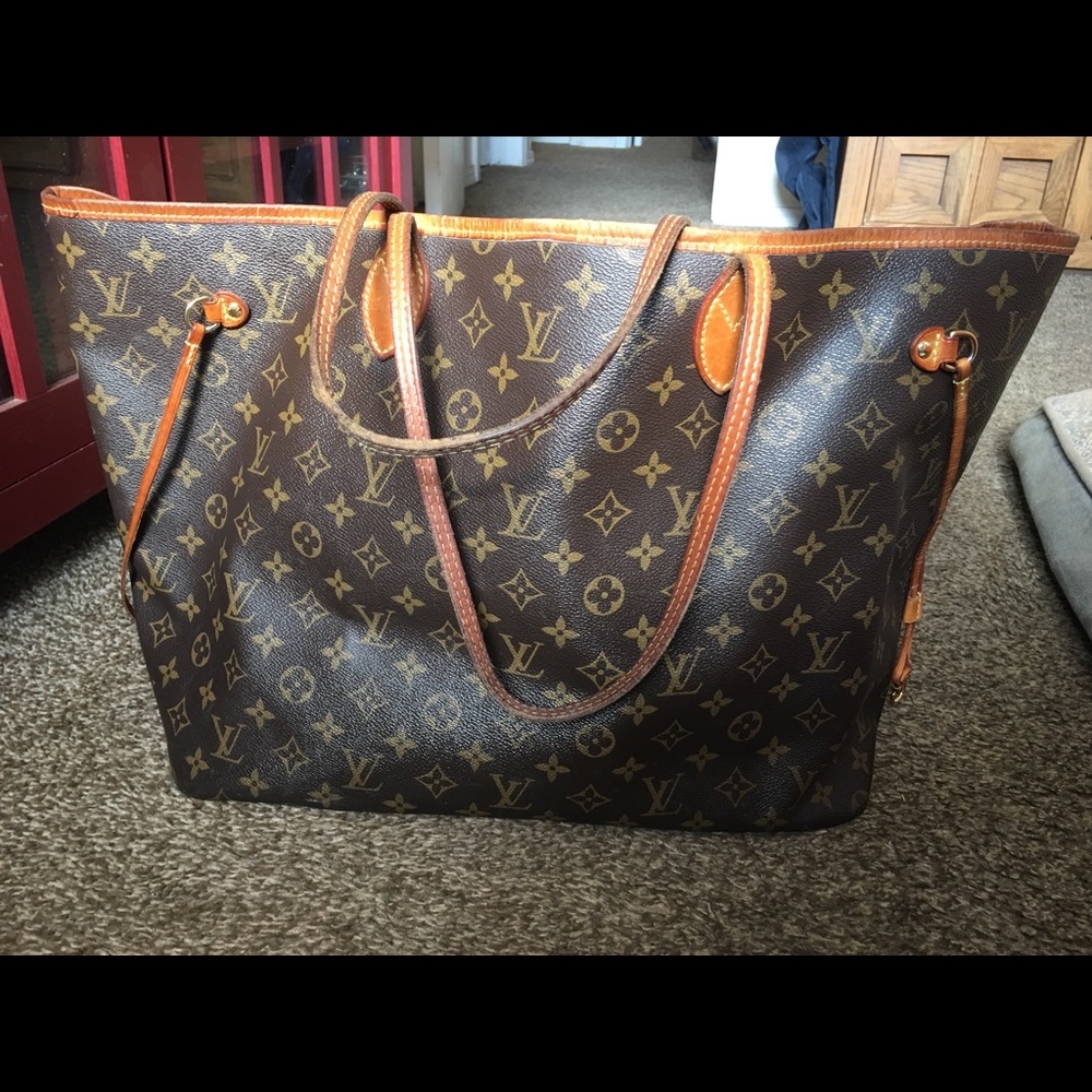 Authentic LV Neverfull GM